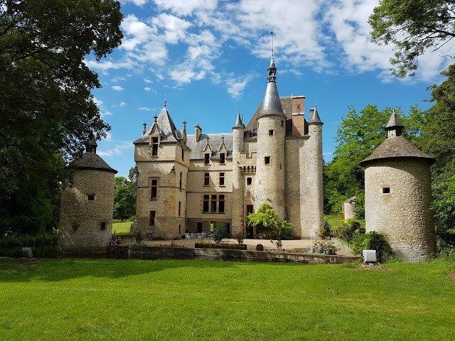 chateau de Laugere